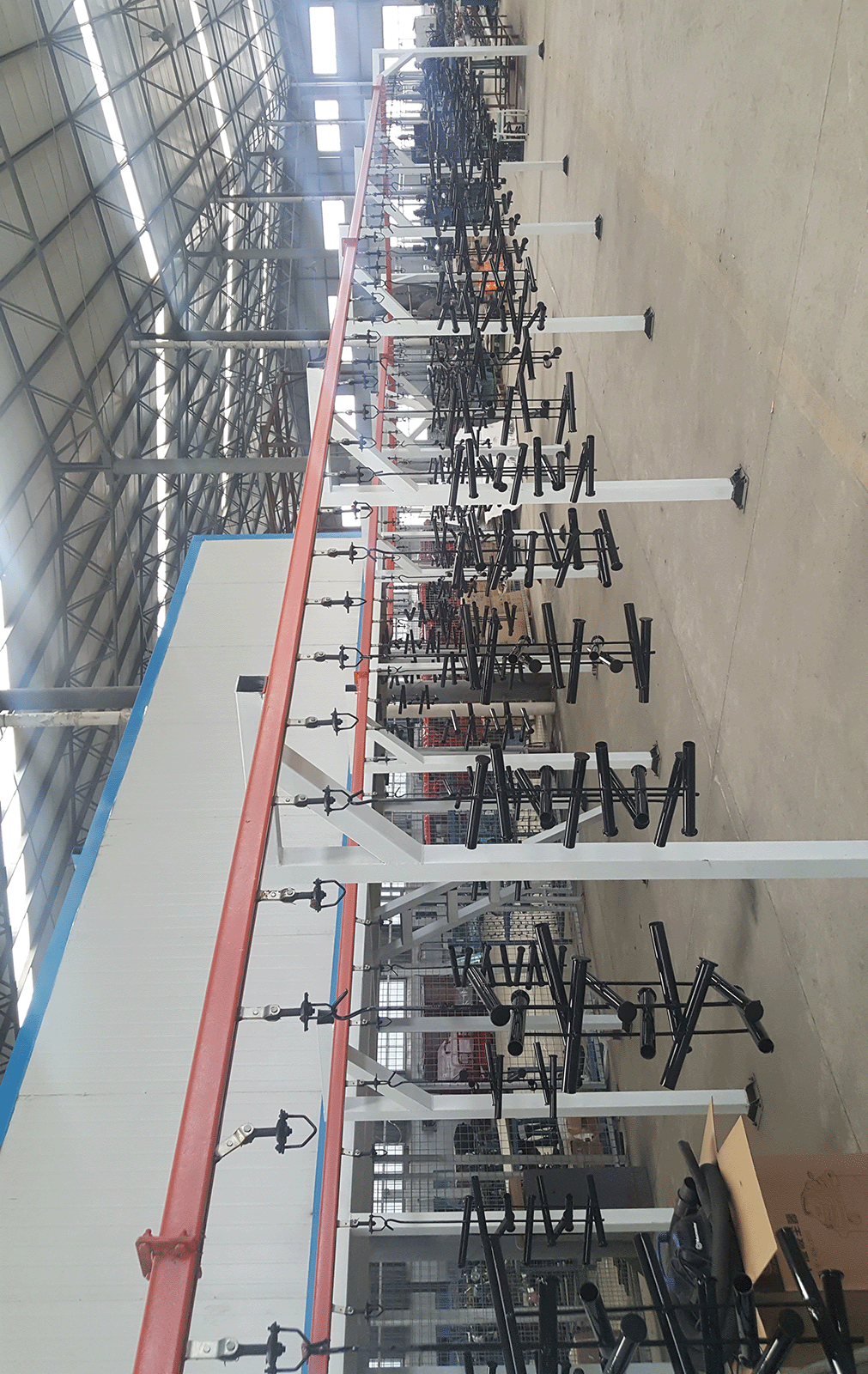 電動(dòng)三輪車(chē)涂裝流水線(xiàn)(圖3) 電動(dòng)三輪車(chē)涂裝流水線(xiàn)(圖3)